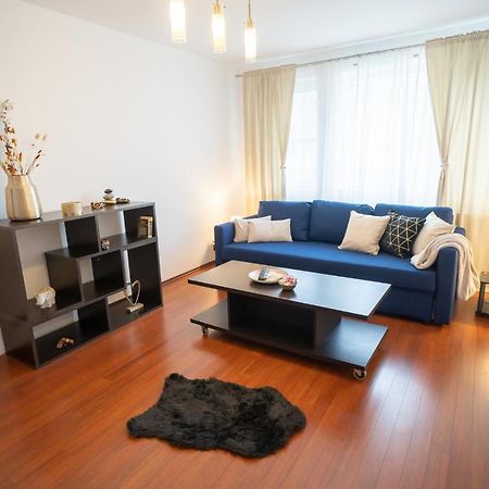 Spacious 2Br Dristor Apartment Bükreş Dış mekan fotoğraf