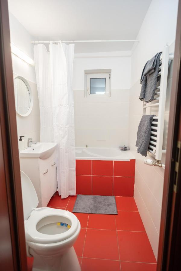 Spacious 2Br Dristor Apartment Bükreş Dış mekan fotoğraf